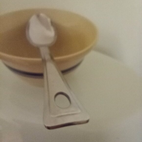 Oneida Hvy. Duty S.S. Mashed potato/Serving spoon/ Cooking spoon/chili stirrer - Picture 6 of 9